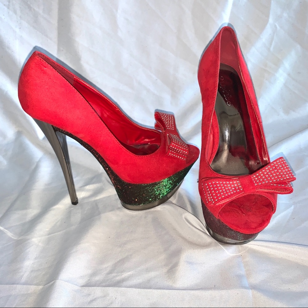 Elegant  and unique  red shoe